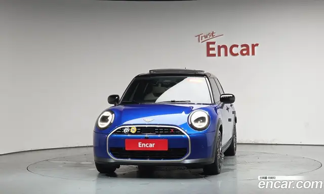 Mini Cooper 2024 2.0 автомат (гидро), миниатюра 2 Mini Cooper 2024 2.0 автомат (гидро), миниатюра 2