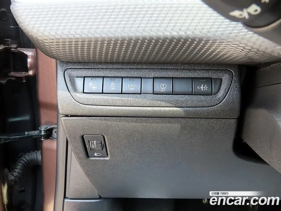 Peugeot 2008 2015 1.6 автомат (гидро), фото 12 Peugeot 2008 2015 1.6 автомат (гидро), фото 12