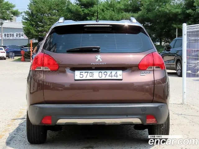 Peugeot 2008 2015 1.6 автомат (гидро), миниатюра 4 Peugeot 2008 2015 1.6 автомат (гидро), миниатюра 4