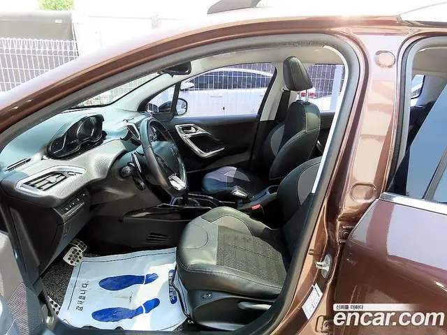 Peugeot 2008 2015 1.6 автомат (гидро), миниатюра 5 Peugeot 2008 2015 1.6 автомат (гидро), миниатюра 5