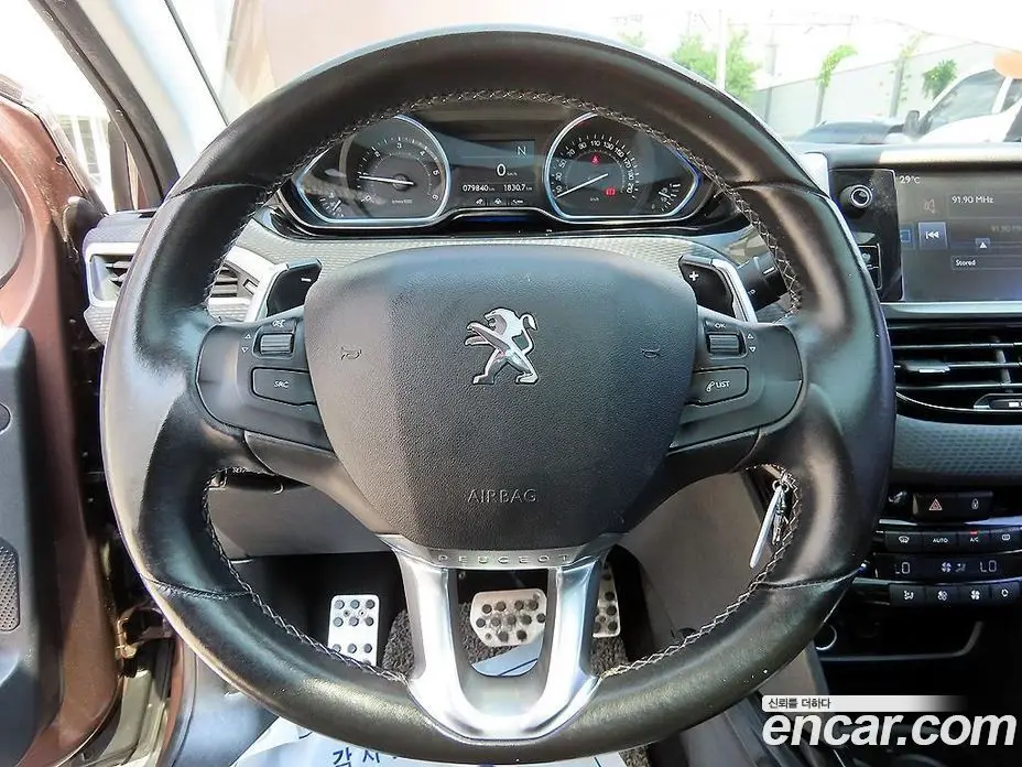 Peugeot 2008 2015 1.6 автомат (гидро), фото 8 Peugeot 2008 2015 1.6 автомат (гидро), фото 8