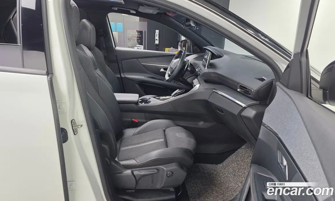 Peugeot 3008 2020 1.5 автомат (гидро), фото 17