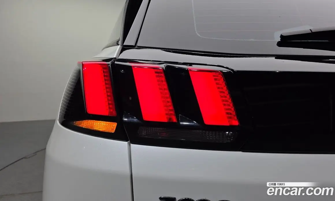 Peugeot 3008 2020 1.5 автомат (гидро), фото 9