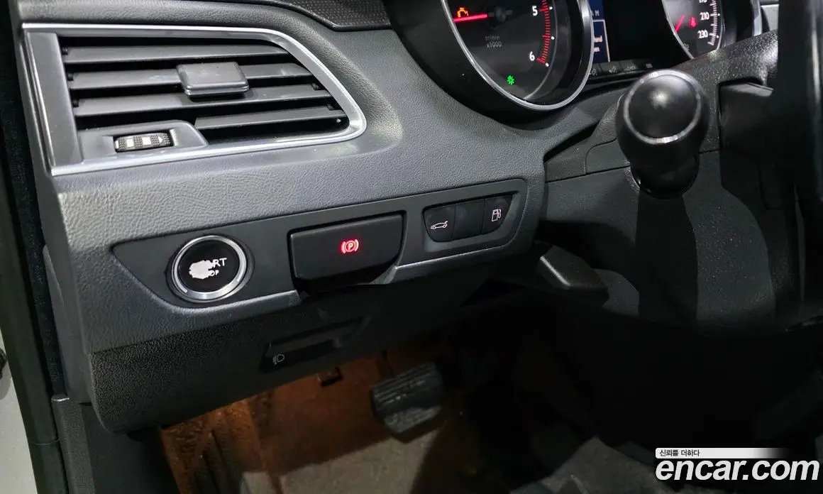 Peugeot 508 2014 1.6 автомат (гидро), фото 15 Peugeot 508 2014 1.6 автомат (гидро), фото 15