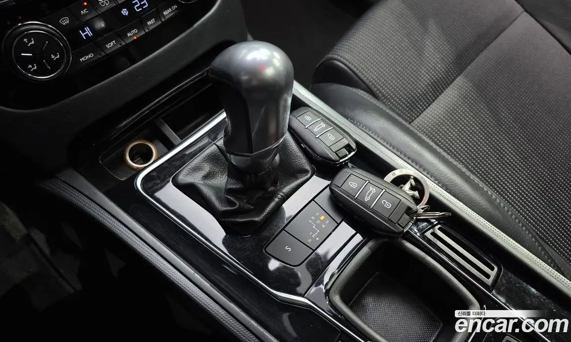 Peugeot 508 2014 1.6 автомат (гидро), фото 9 Peugeot 508 2014 1.6 автомат (гидро), фото 9