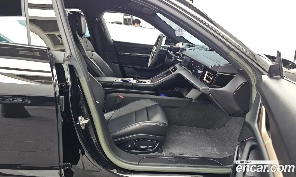 Porsche Taycan 2022 0.1 автомат (гидро), фото 17 Porsche Taycan 2022 0.1 автомат (гидро), фото 17