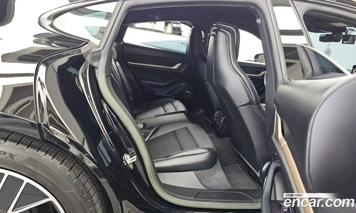 Porsche Taycan 2022 0.1 автомат (гидро), фото 18 Porsche Taycan 2022 0.1 автомат (гидро), фото 18