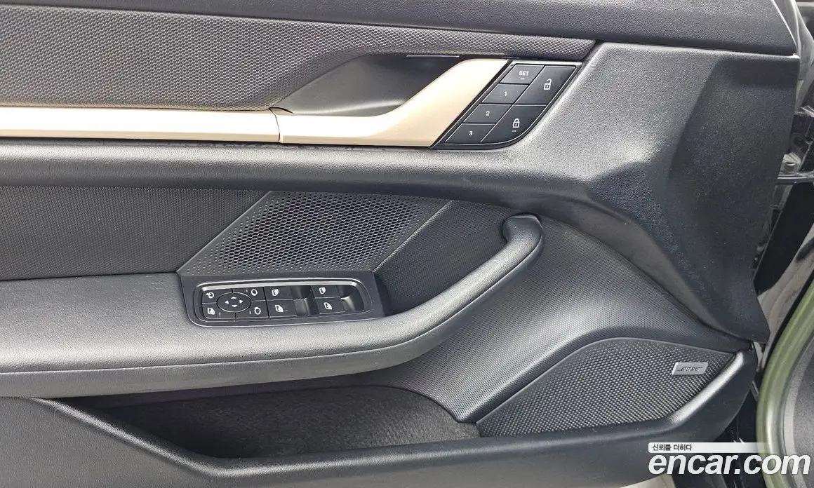 Porsche Taycan 2022 0.1 автомат (гидро), фото 35 Porsche Taycan 2022 0.1 автомат (гидро), фото 35