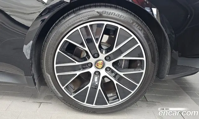Porsche Taycan 2022 0.1 автомат (гидро), миниатюра 5 Porsche Taycan 2022 0.1 автомат (гидро), миниатюра 5
