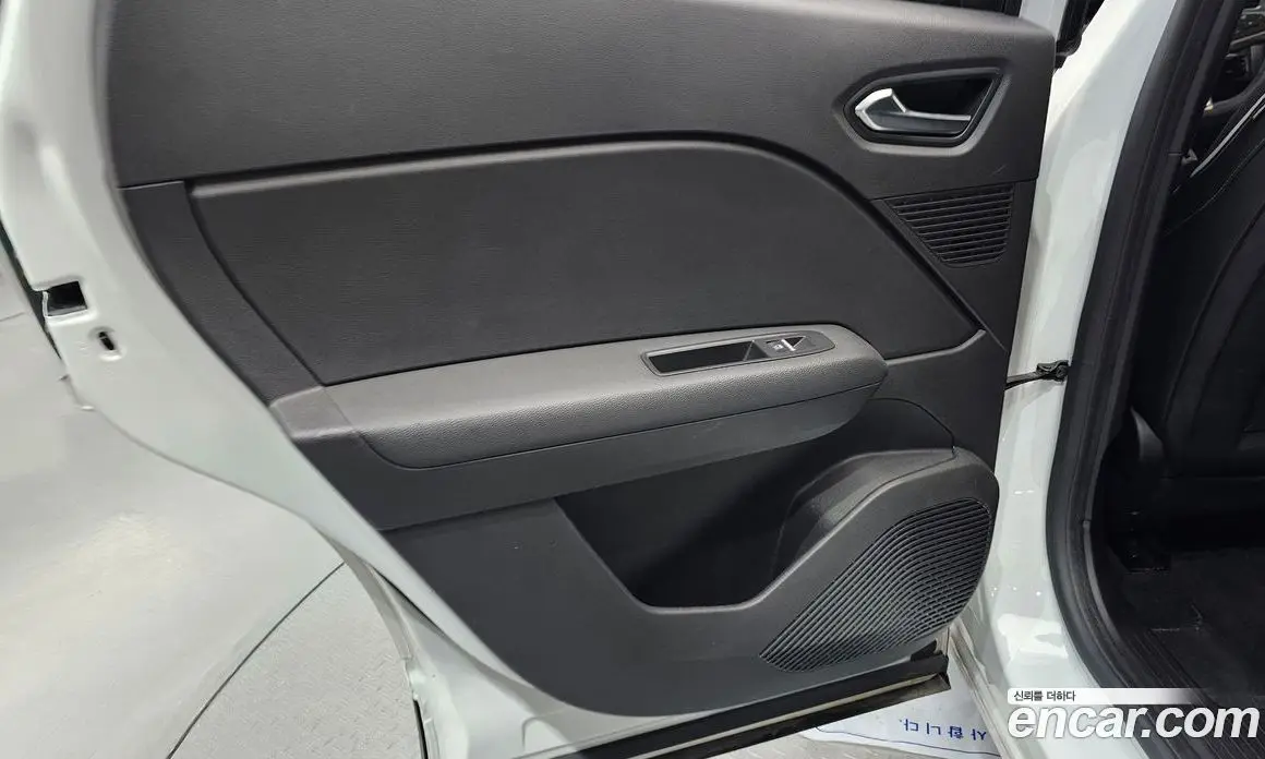 Renault (Samsung) Captur 2020 1.3 автомат (гидро), фото 15 Renault (Samsung) Captur 2020 1.3 автомат (гидро), фото 15