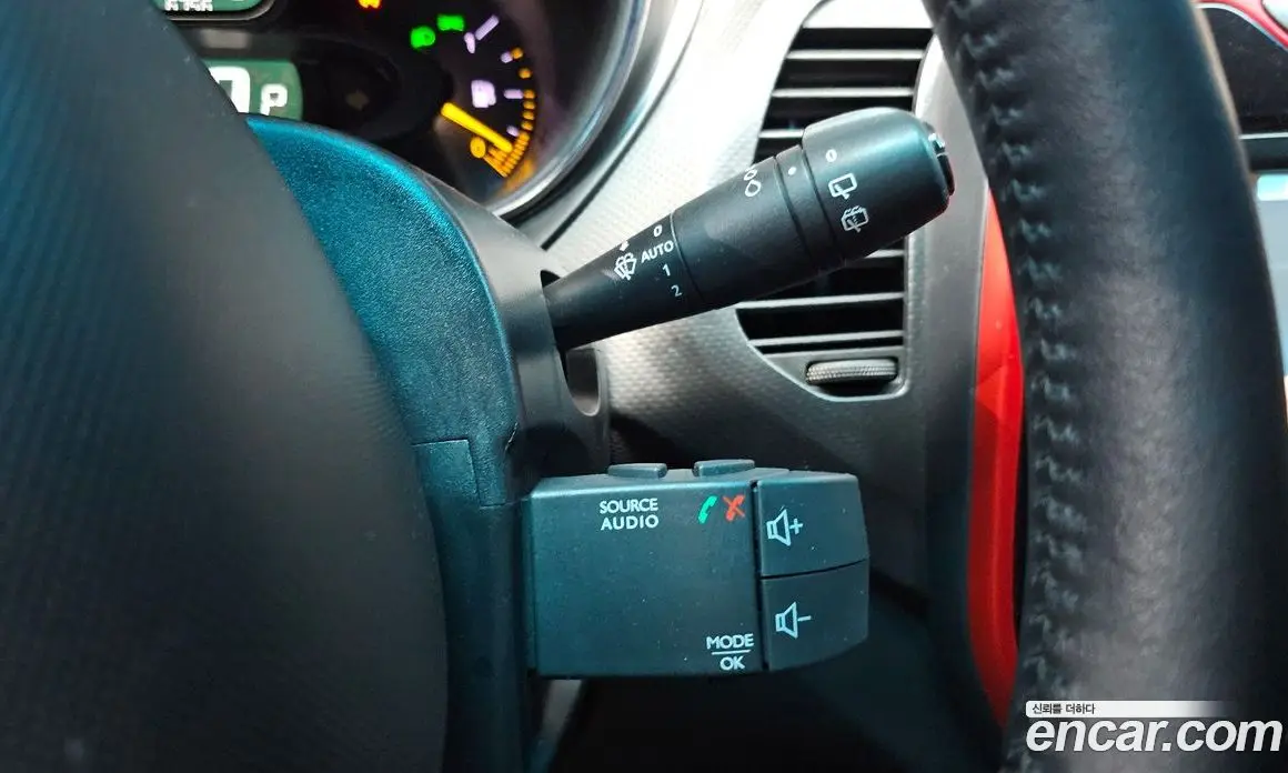 Renault (Samsung) QM3 2015 1.5 автомат (гидро), фото 30 Renault (Samsung) QM3 2015 1.5 автомат (гидро), фото 30