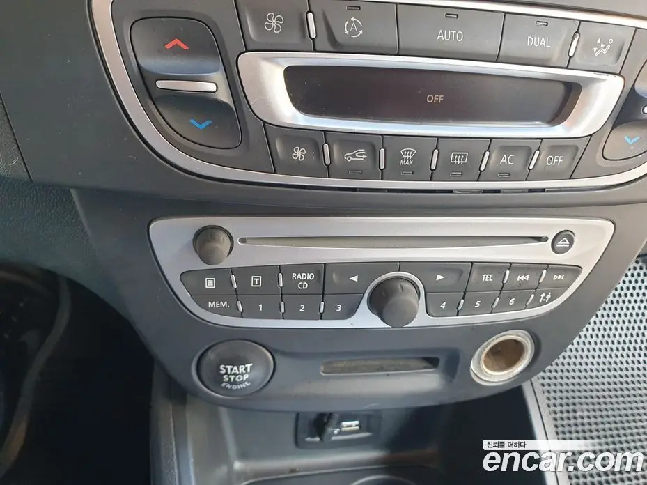 Renault (Samsung) SM3 2012 1.6 автомат (гидро), фото 15 Renault (Samsung) SM3 2012 1.6 автомат (гидро), фото 15