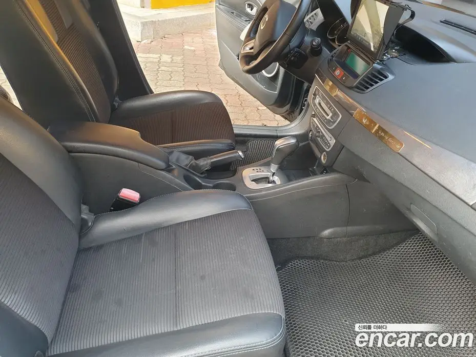 Renault (Samsung) SM3 2012 1.6 автомат (гидро), фото 10 Renault (Samsung) SM3 2012 1.6 автомат (гидро), фото 10