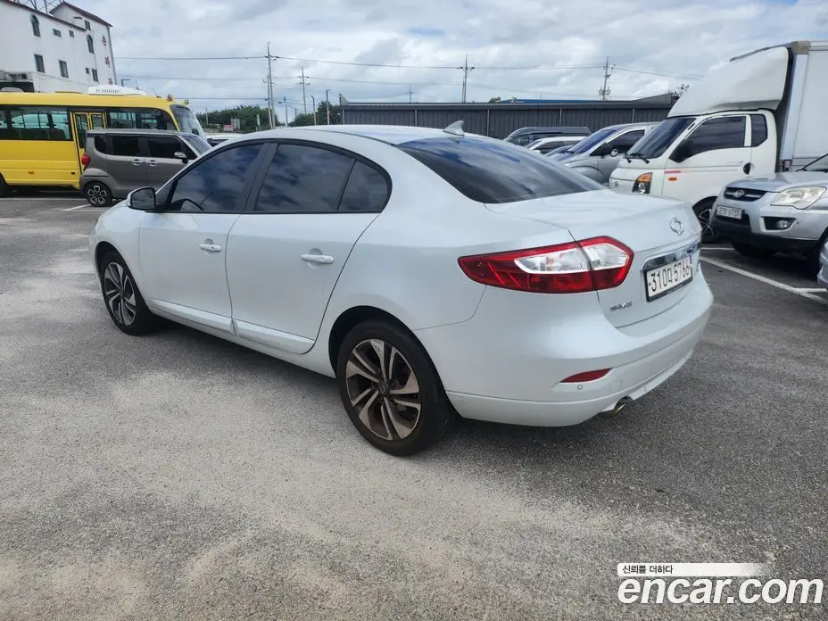 Renault (Samsung) SM3 2018 1.6 автомат (гидро), фото 3 Renault (Samsung) SM3 2018 1.6 автомат (гидро), фото 3