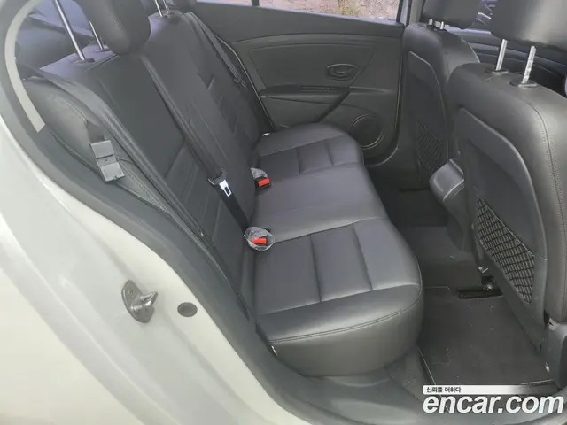 Renault (Samsung) SM3 2018 1.6 автомат (гидро), миниатюра 8 Renault (Samsung) SM3 2018 1.6 автомат (гидро), миниатюра 8