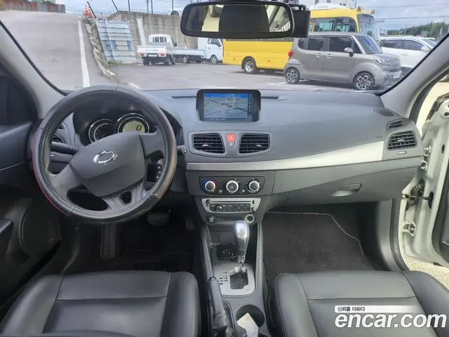 Renault (Samsung) SM3 2018 1.6 автомат (гидро), миниатюра 10 Renault (Samsung) SM3 2018 1.6 автомат (гидро), миниатюра 10