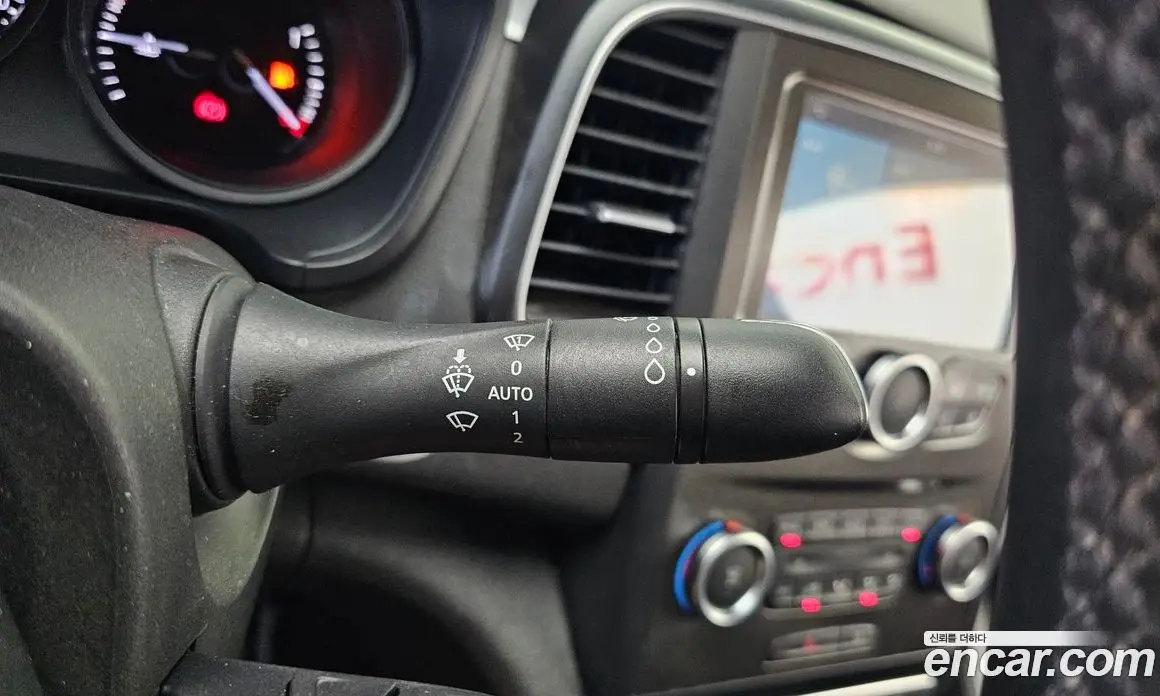 Renault (Samsung) SM6 2016 2.0 автомат (гидро), фото 27 Renault (Samsung) SM6 2016 2.0 автомат (гидро), фото 27