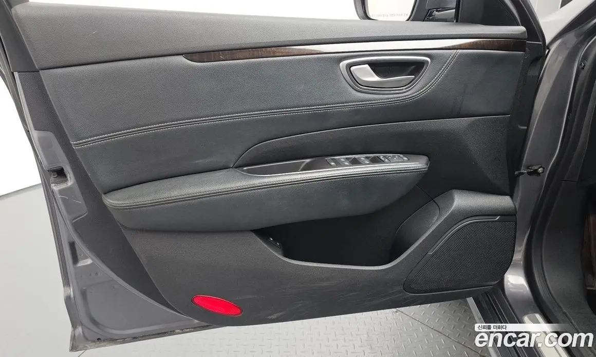 Renault (Samsung) SM6 2016 2.0 автомат (гидро), фото 14 Renault (Samsung) SM6 2016 2.0 автомат (гидро), фото 14