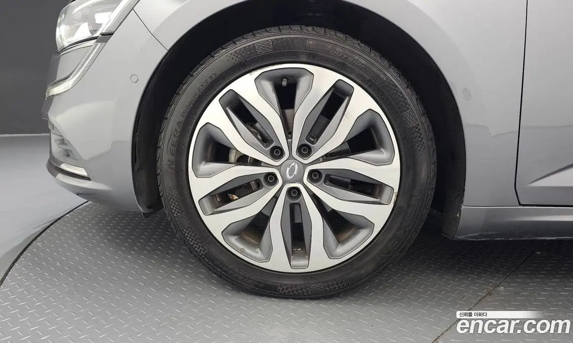Renault (Samsung) SM6 2016 2.0 автомат (гидро), фото 5 Renault (Samsung) SM6 2016 2.0 автомат (гидро), фото 5