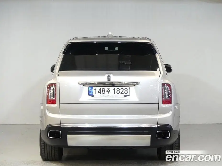 Rolls-Royce Cullinan 2023 6.7 автомат (гидро), фото 3 Rolls-Royce Cullinan 2023 6.7 автомат (гидро), фото 3