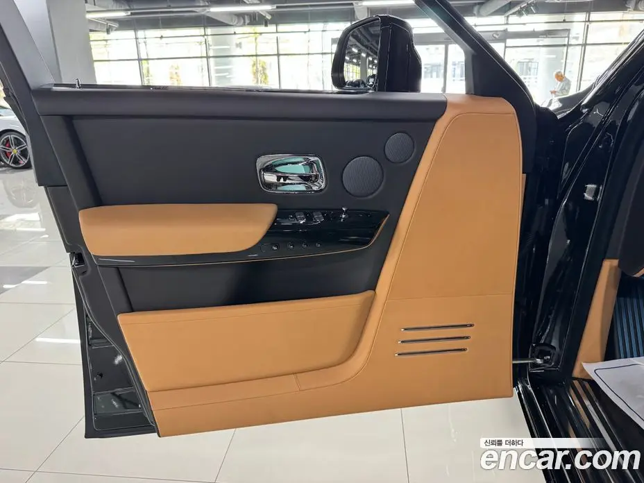 Rolls-Royce Phantom 2021 6.7 автомат (гидро), фото 7 Rolls-Royce Phantom 2021 6.7 автомат (гидро), фото 7