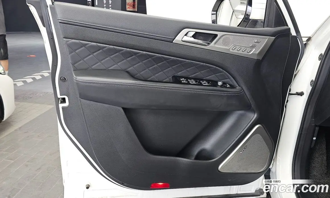 SsangYong Rexton 2017 2.2 автомат (гидро), фото 14 SsangYong Rexton 2017 2.2 автомат (гидро), фото 14