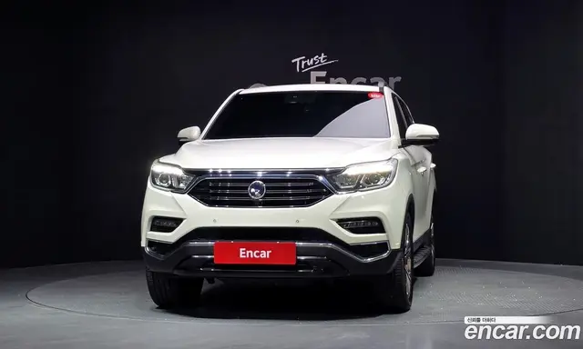 SsangYong Rexton 2017 2.2 автомат (гидро), миниатюра 3 SsangYong Rexton 2017 2.2 автомат (гидро), миниатюра 3