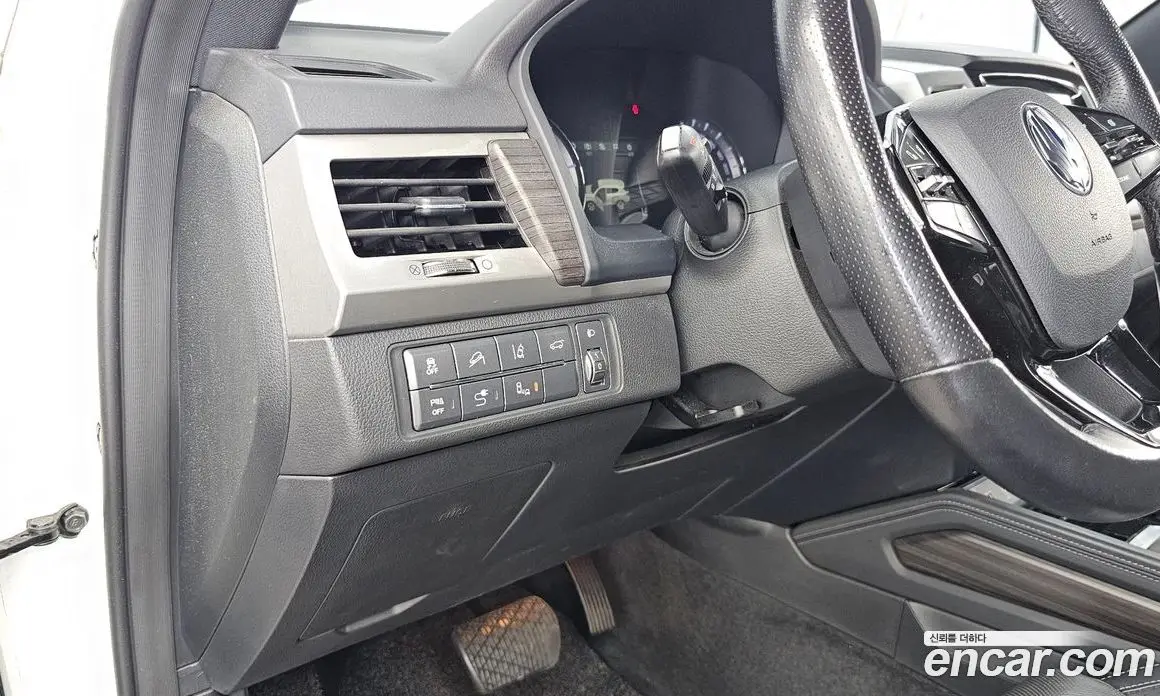 SsangYong Rexton 2017 2.2 автомат (гидро), фото 22 SsangYong Rexton 2017 2.2 автомат (гидро), фото 22