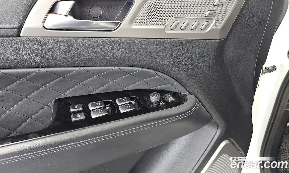 SsangYong Rexton 2017 2.2 автомат (гидро), фото 35 SsangYong Rexton 2017 2.2 автомат (гидро), фото 35
