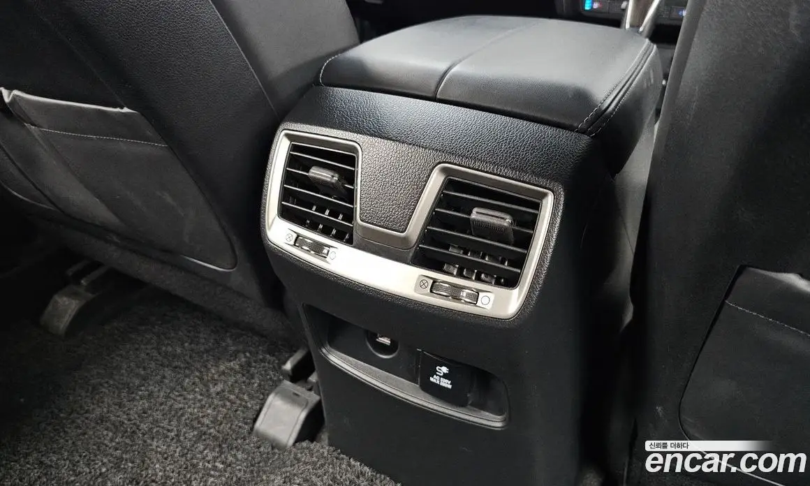 SsangYong Rexton 2017 2.2 автомат (гидро), фото 36 SsangYong Rexton 2017 2.2 автомат (гидро), фото 36