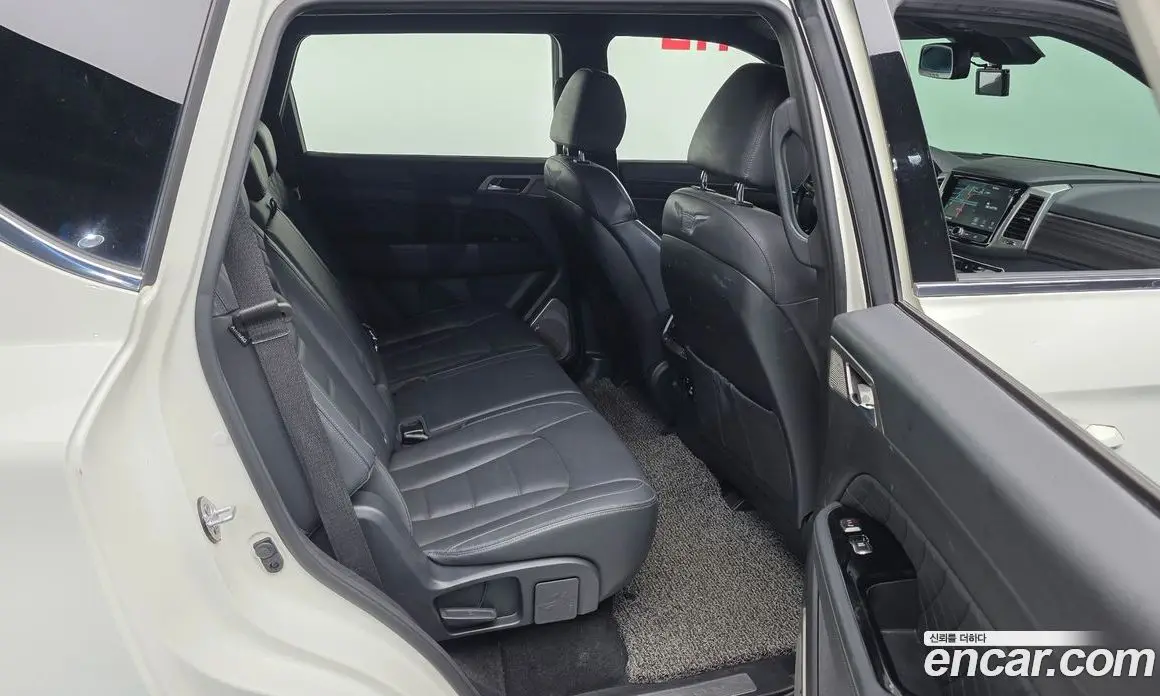 SsangYong Rexton 2017 2.2 автомат (гидро), фото 12 SsangYong Rexton 2017 2.2 автомат (гидро), фото 12