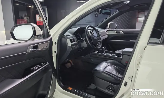 SsangYong Rexton 2017 2.2 автомат (гидро), миниатюра 10 SsangYong Rexton 2017 2.2 автомат (гидро), миниатюра 10