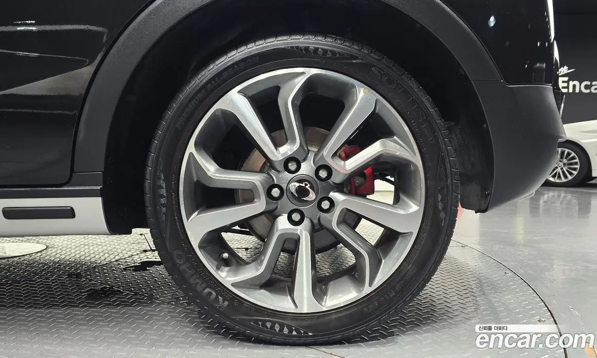 SsangYong TIBOLI 2015 1.6 автомат (гидро), фото 6 SsangYong TIBOLI 2015 1.6 автомат (гидро), фото 6