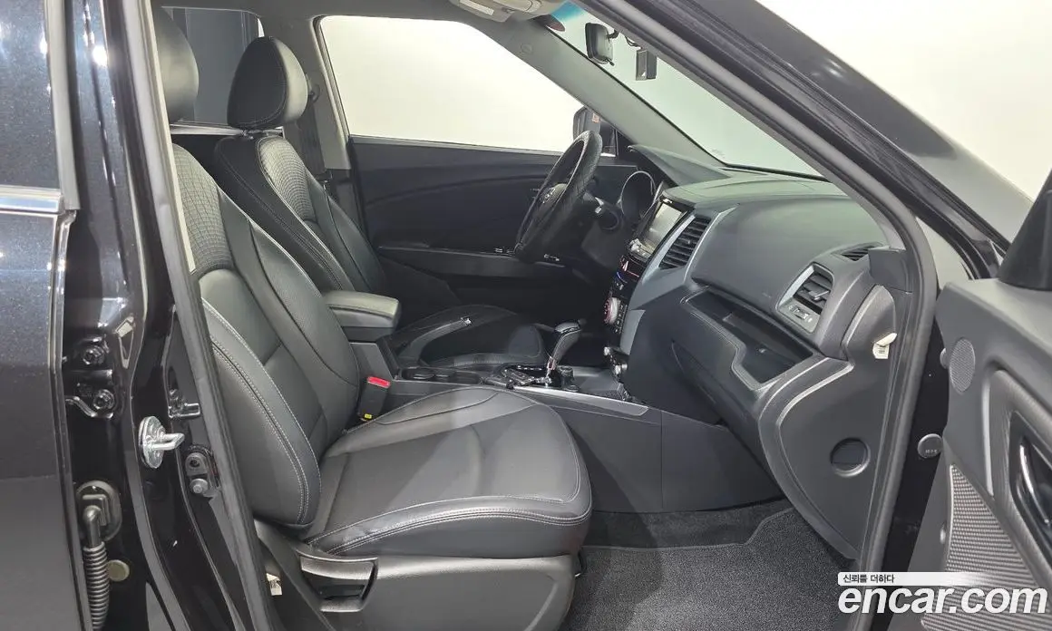 SsangYong TIBOLI 2018 1.6 автомат (гидро), фото 16 SsangYong TIBOLI 2018 1.6 автомат (гидро), фото 16