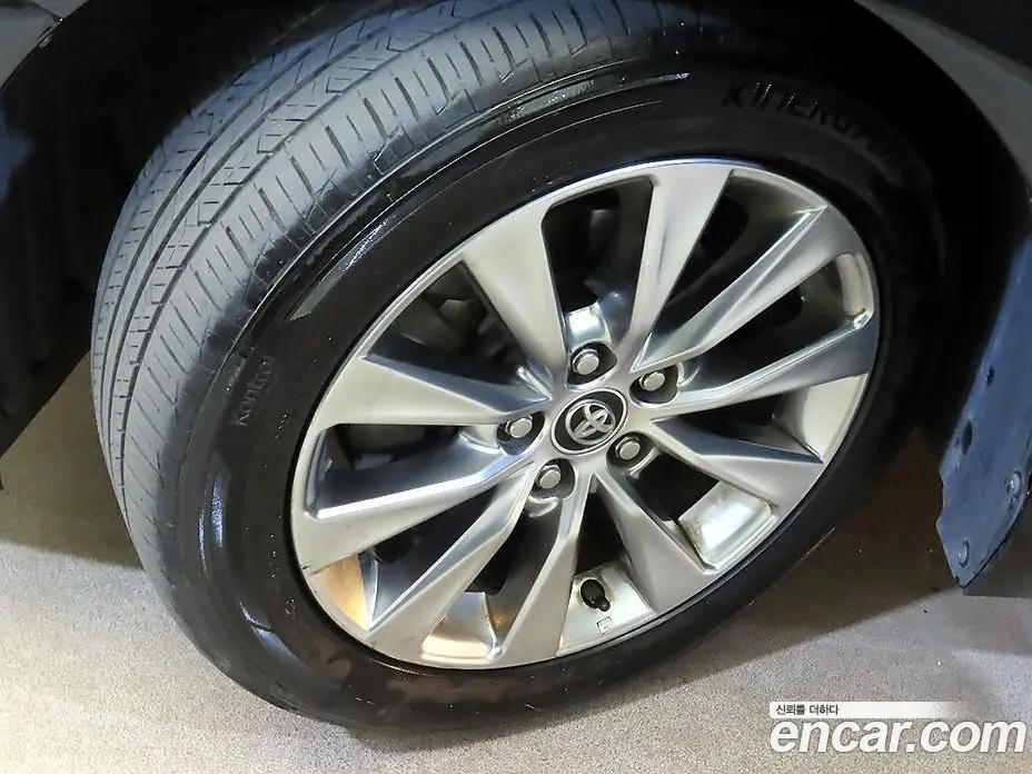 Toyota Camry 2015 2.5 автомат (гидро), фото 10 Toyota Camry 2015 2.5 автомат (гидро), фото 10