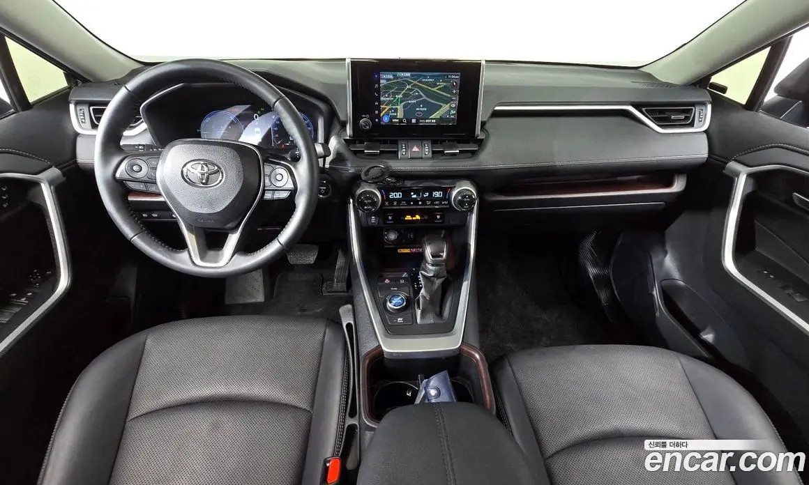 Toyota RAV4 2025 2.5 автомат (гидро), фото 10 Toyota RAV4 2025 2.5 автомат (гидро), фото 10