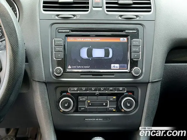 Volkswagen Golf 2012 2.0 автомат (гидро), миниатюра 9 Volkswagen Golf 2012 2.0 автомат (гидро), миниатюра 9