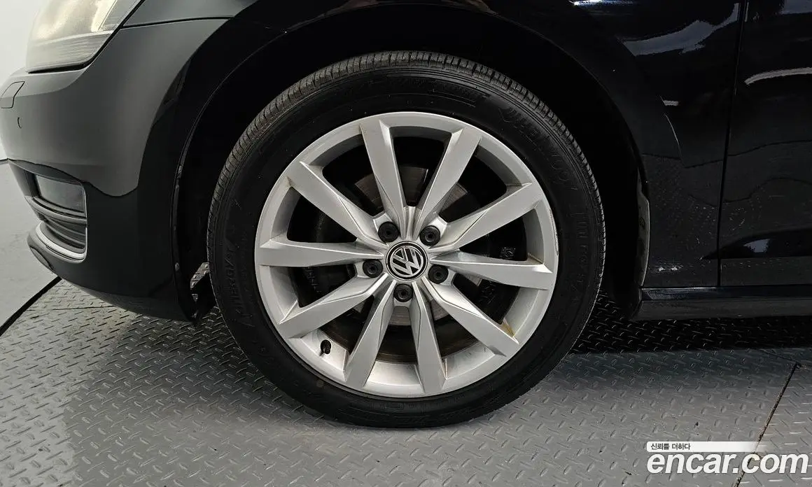 Volkswagen Golf 2015 2.0 автомат (гидро), фото 5 Volkswagen Golf 2015 2.0 автомат (гидро), фото 5