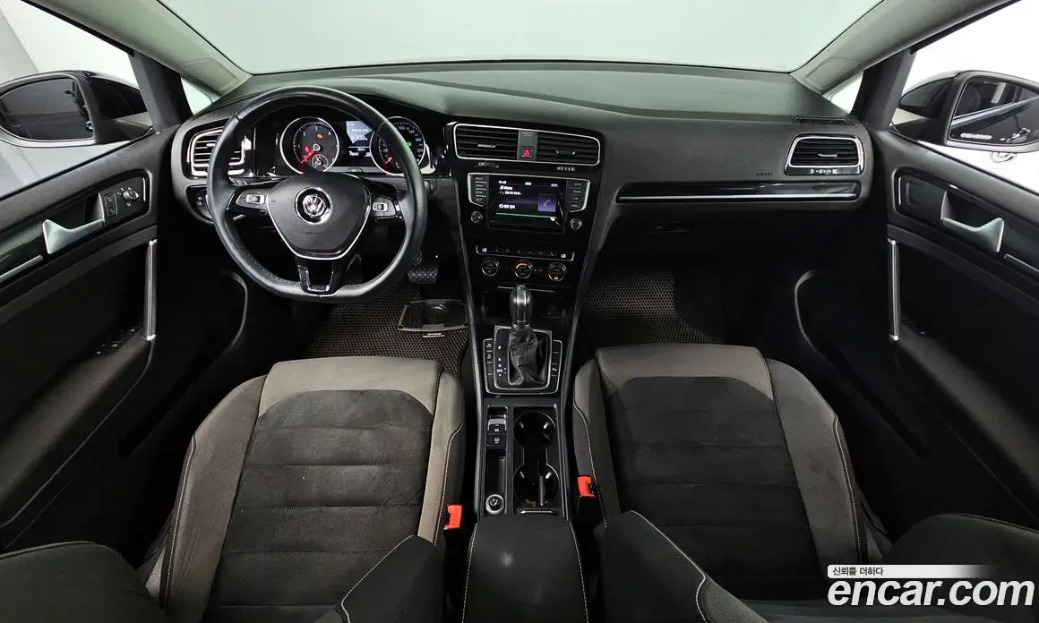 Volkswagen Golf 2015 2.0 автомат (гидро), фото 7 Volkswagen Golf 2015 2.0 автомат (гидро), фото 7