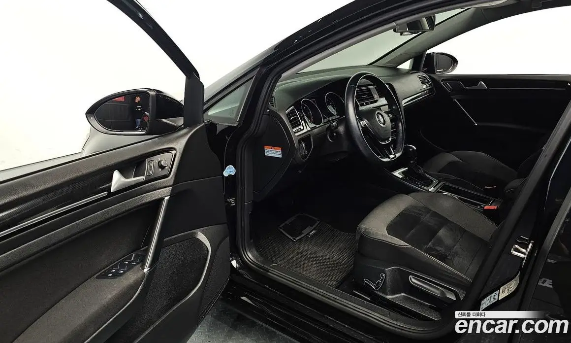Volkswagen Golf 2015 2.0 автомат (гидро), фото 10 Volkswagen Golf 2015 2.0 автомат (гидро), фото 10