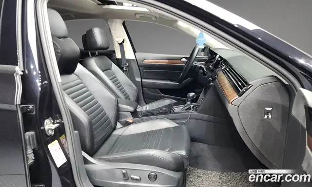Volkswagen Passat 2018 2.0 автомат (гидро), миниатюра 11 Volkswagen Passat 2018 2.0 автомат (гидро), миниатюра 11