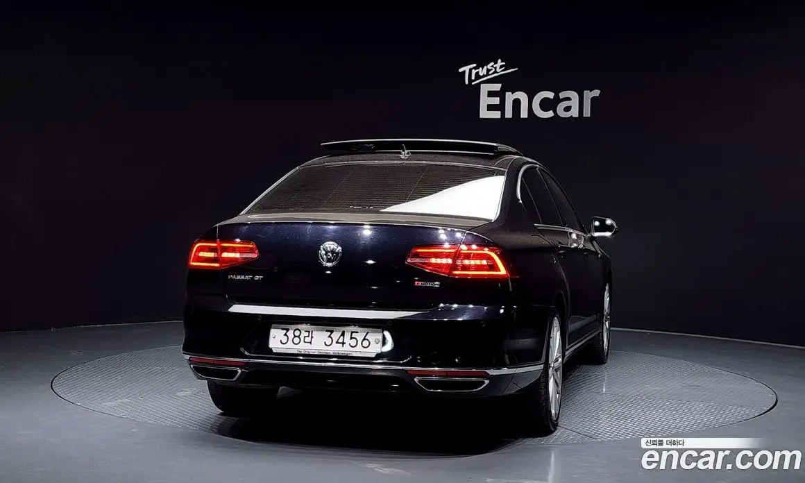 Volkswagen Passat 2018 2.0 автомат (гидро), фото 4 Volkswagen Passat 2018 2.0 автомат (гидро), фото 4