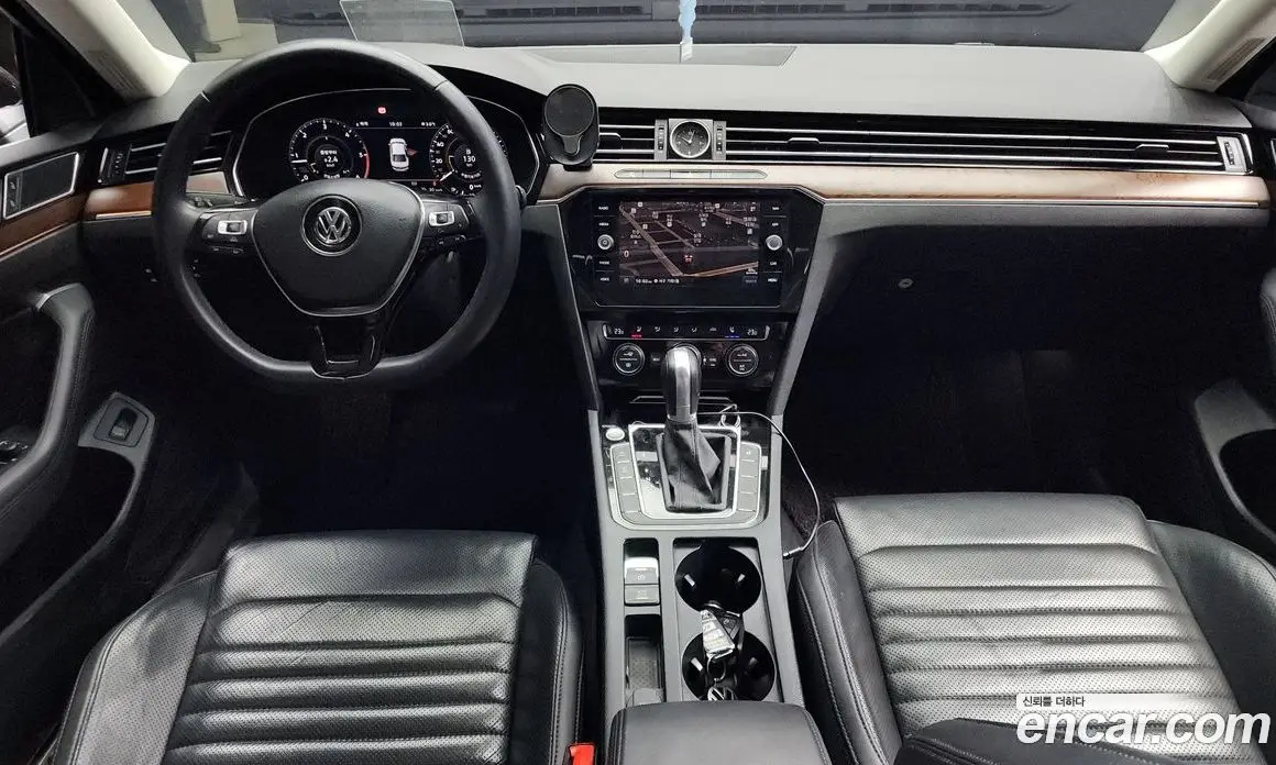 Volkswagen Passat 2018 2.0 автомат (гидро), фото 7 Volkswagen Passat 2018 2.0 автомат (гидро), фото 7