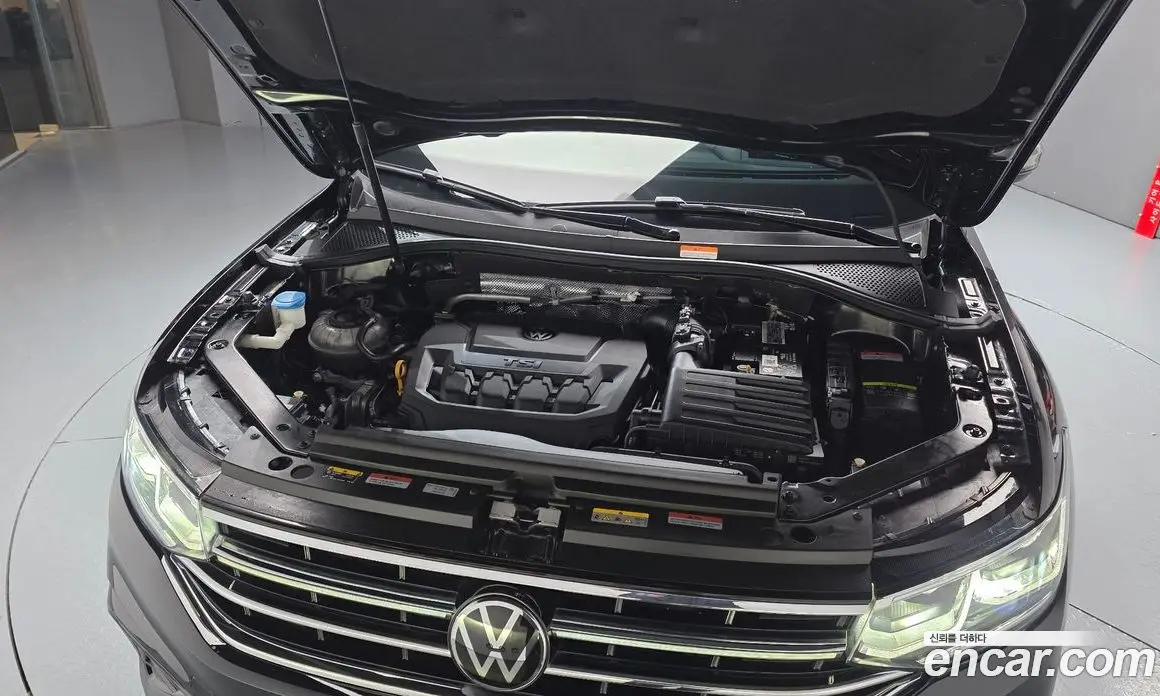 Volkswagen Tiguan 2023 2.0 автомат (гидро), фото 5 Volkswagen Tiguan 2023 2.0 автомат (гидро), фото 5