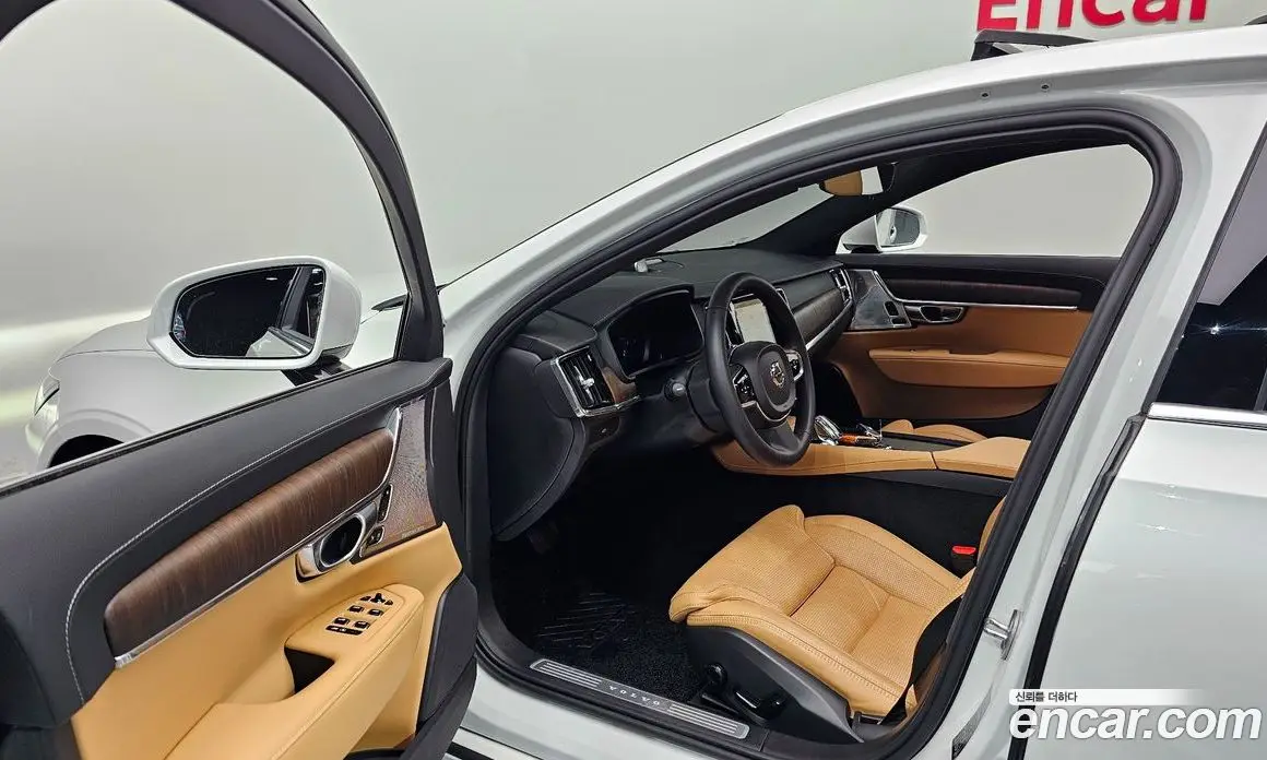 Volvo S90 2023 2.0 автомат (гидро), фото 13 Volvo S90 2023 2.0 автомат (гидро), фото 13