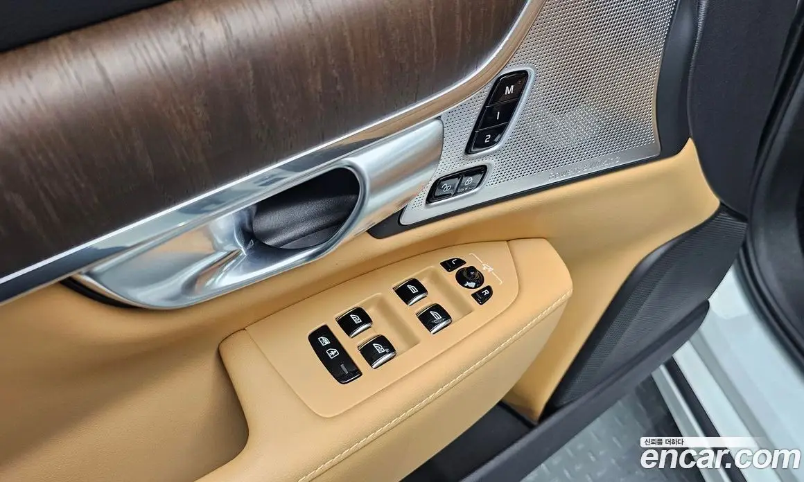 Volvo S90 2023 2.0 автомат (гидро), фото 23 Volvo S90 2023 2.0 автомат (гидро), фото 23