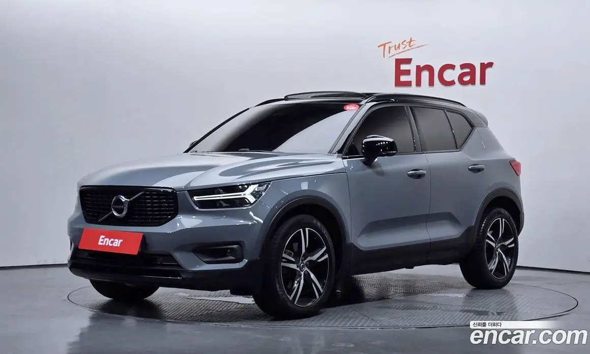 Volvo XC40 2020 2.0 автомат (гидро), фото 1 Volvo XC40 2020 2.0 автомат (гидро), фото 1