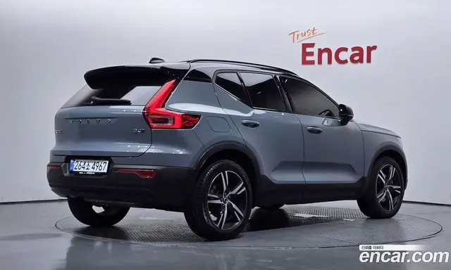 Volvo XC40 2020 2.0 автомат (гидро), миниатюра 2 Volvo XC40 2020 2.0 автомат (гидро), миниатюра 2