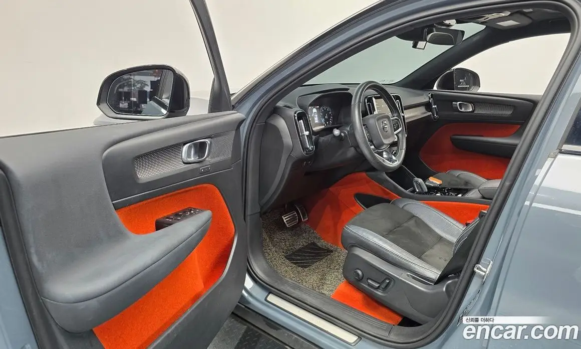 Volvo XC40 2020 2.0 автомат (гидро), фото 13 Volvo XC40 2020 2.0 автомат (гидро), фото 13