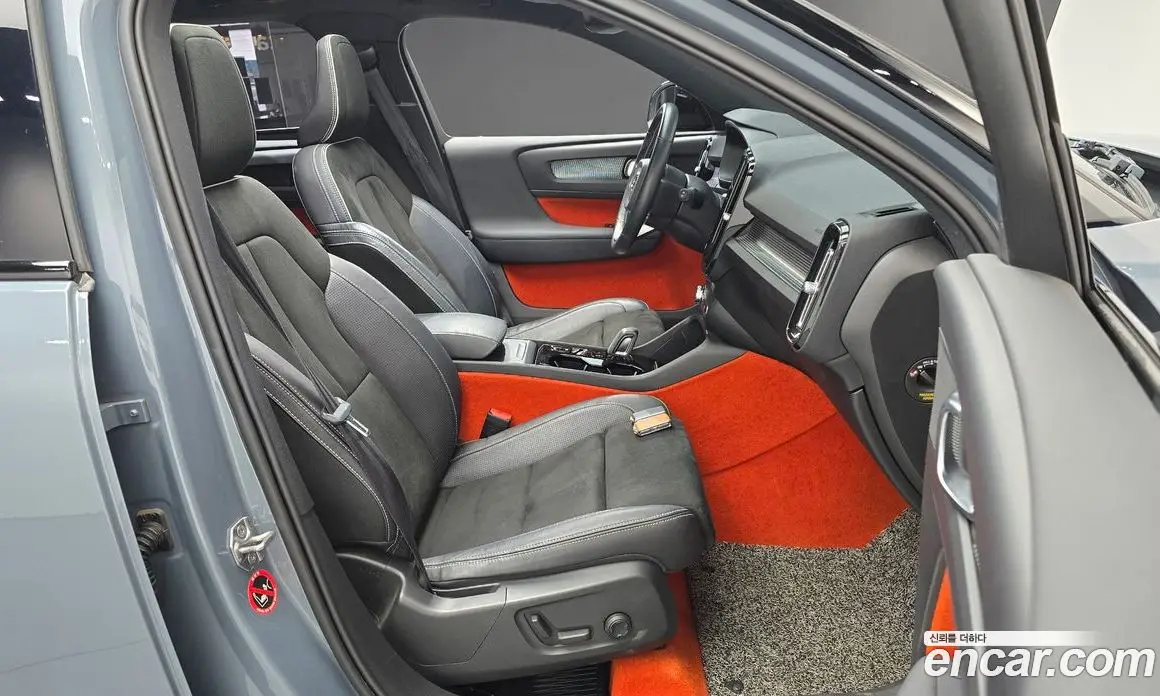Volvo XC40 2020 2.0 автомат (гидро), фото 16 Volvo XC40 2020 2.0 автомат (гидро), фото 16